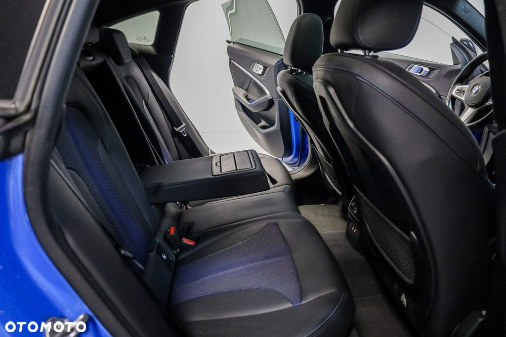 BMW Seria 2 - 27