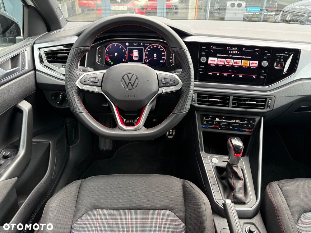 Volkswagen Polo - 12