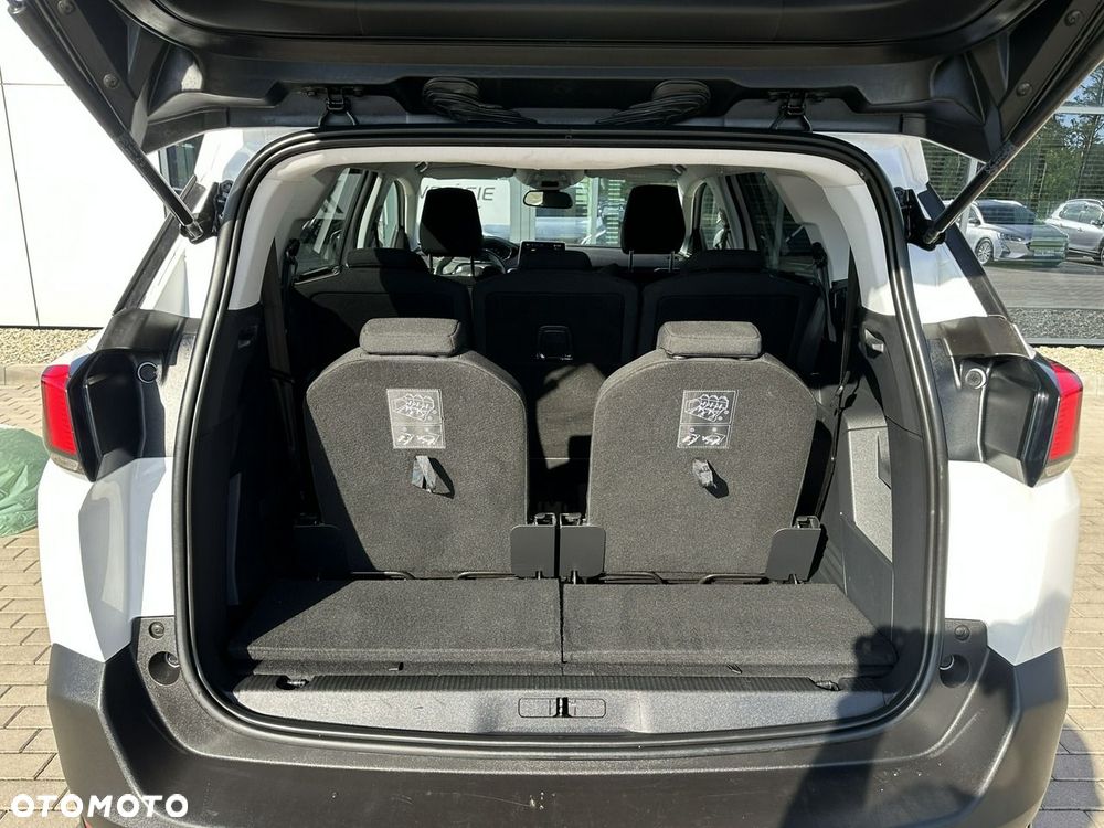 Peugeot 5008 - 29