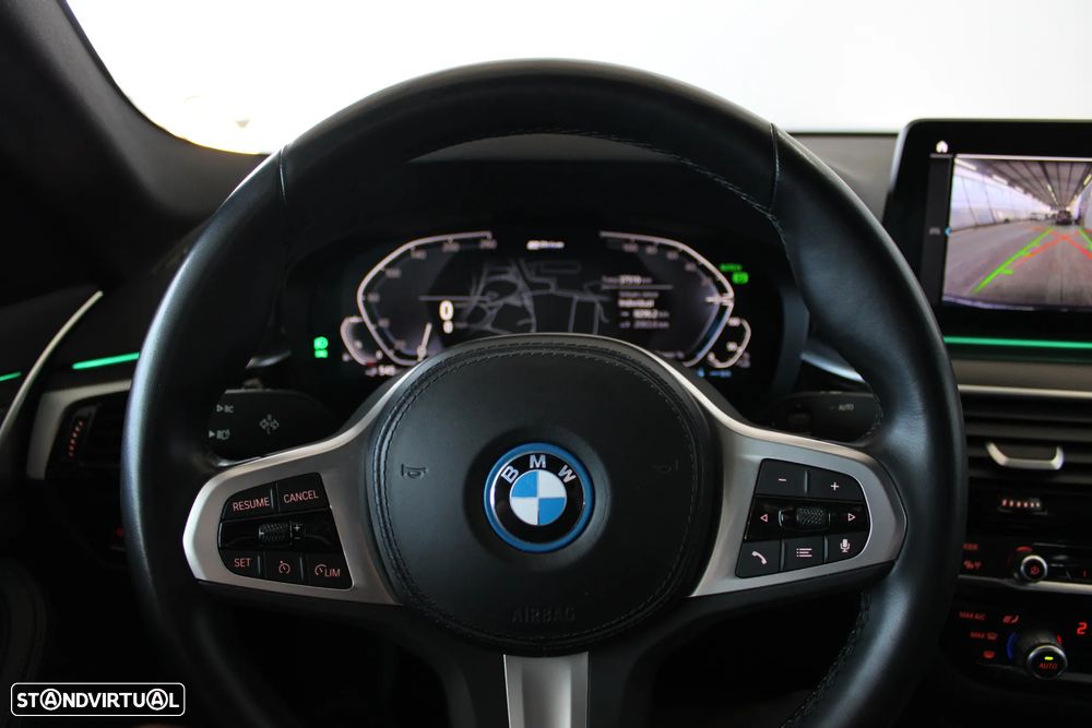 BMW 530 e Pack M - 9