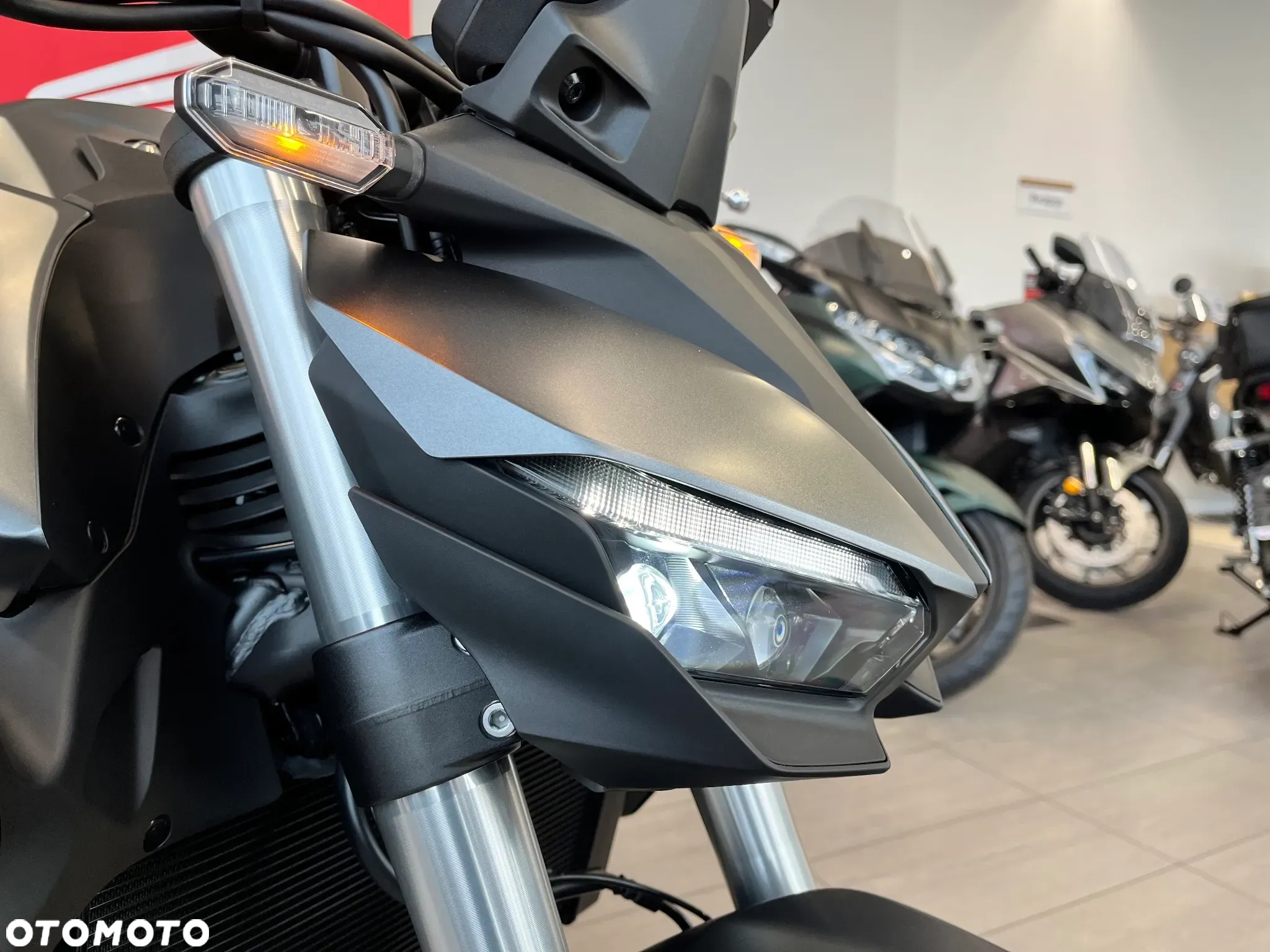 Honda CB - 15