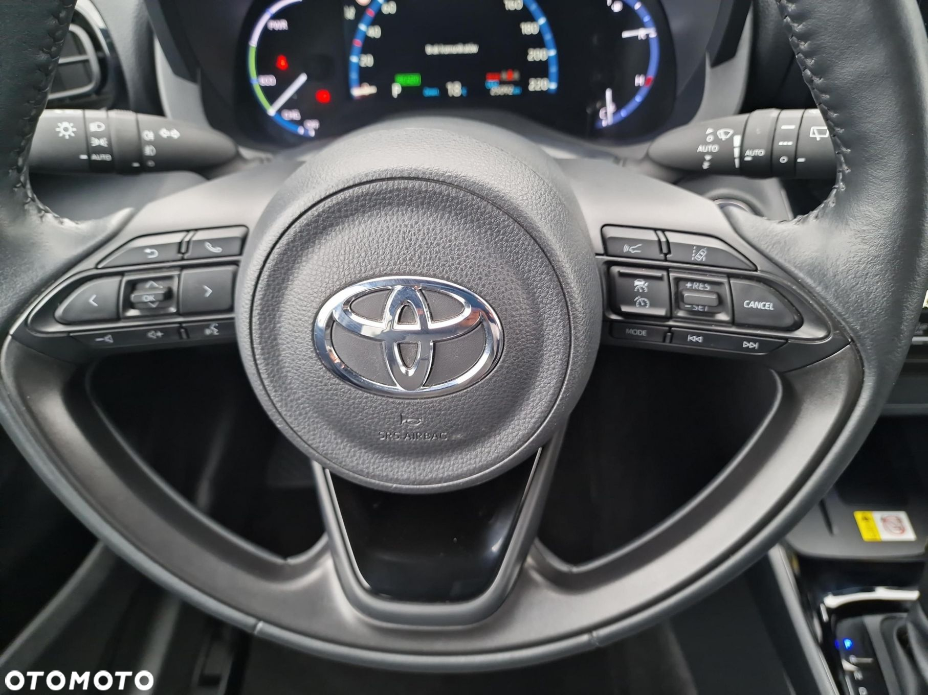 Toyota Yaris Cross - 18