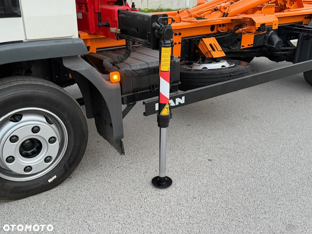 MAN TGL 8.180 // Hakowiec + HDS FASSI F40 // - 12