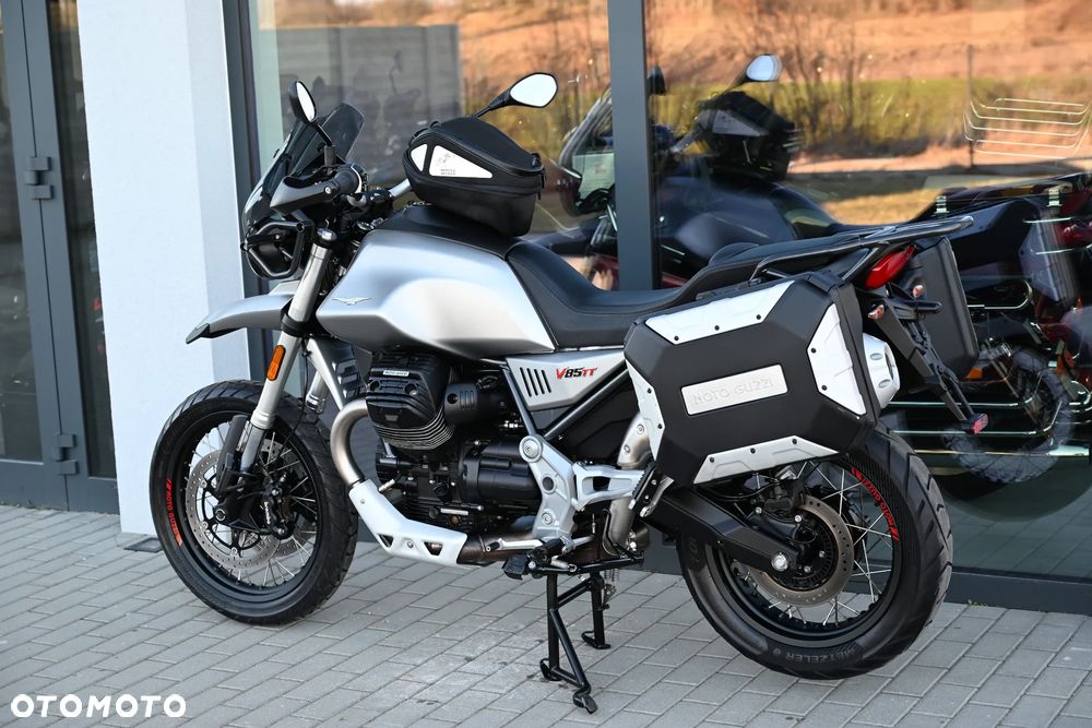 Moto Guzzi V85 - 5
