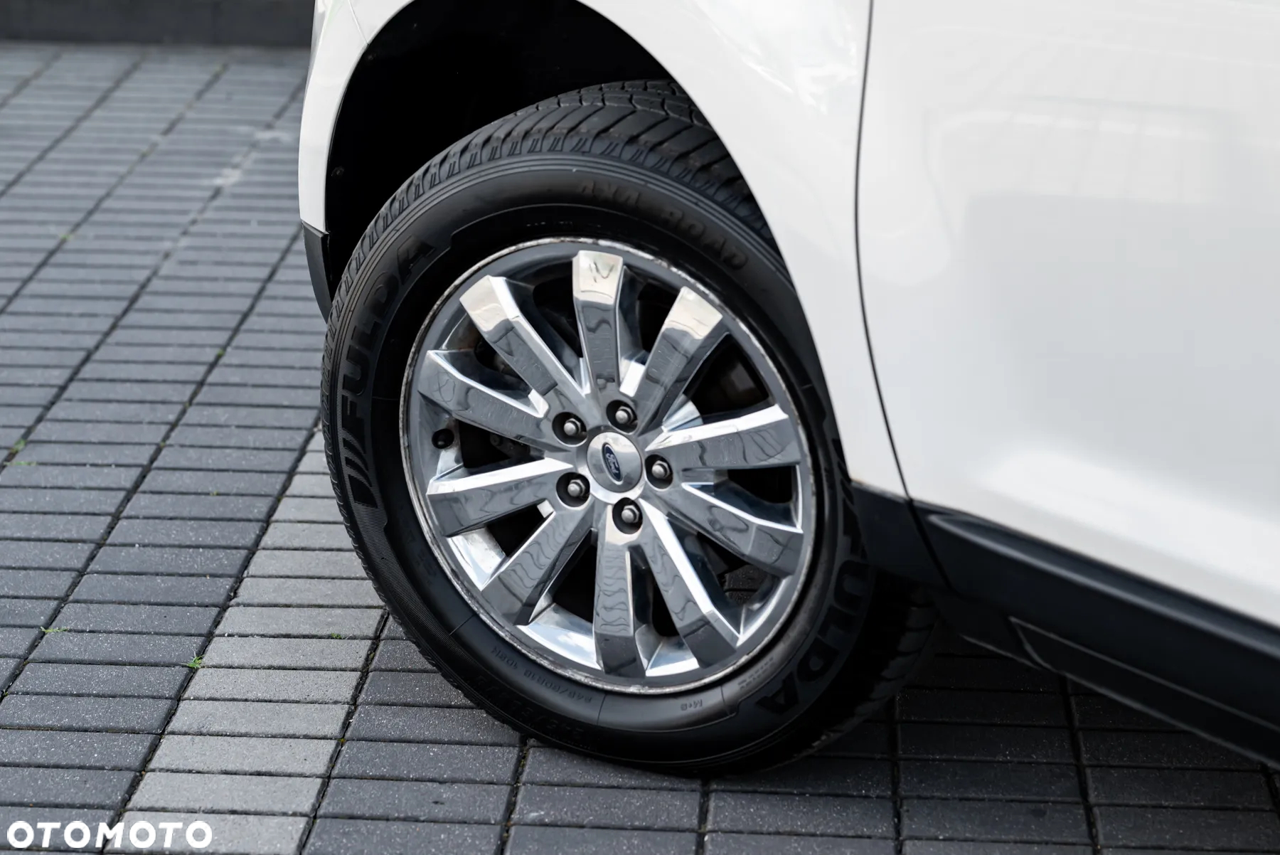 Ford Edge 3.5 SE AWD - 19