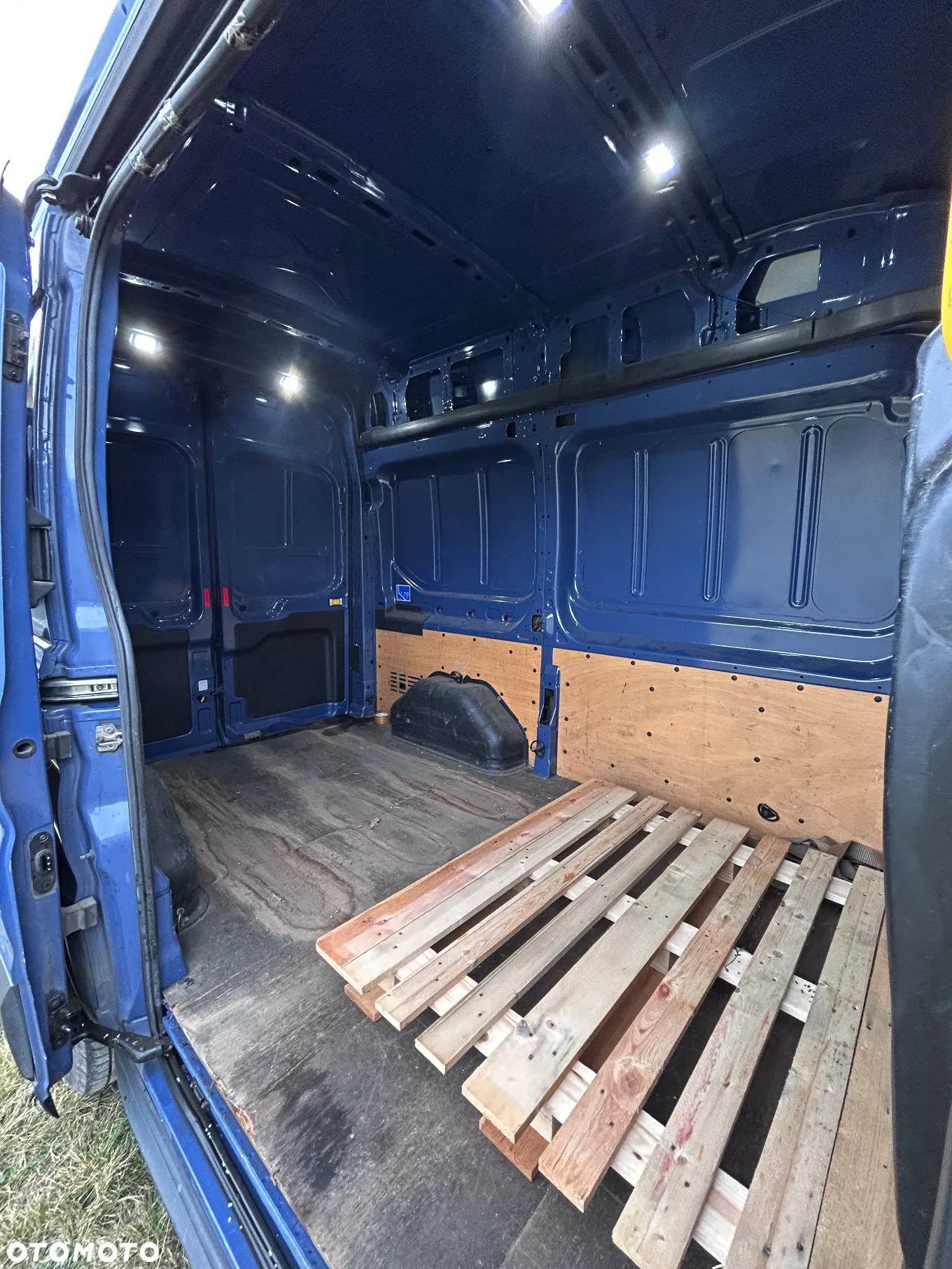 Ford Transit - 9