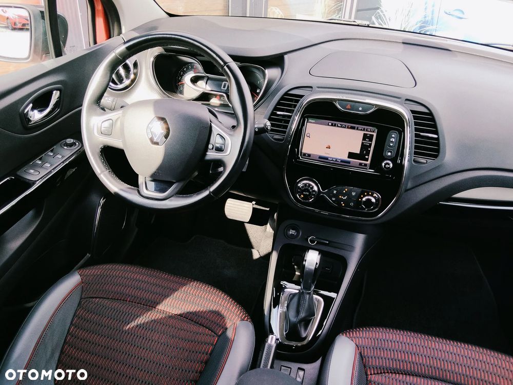 Renault Captur TCe 120 EDC Helly Hansen - 23