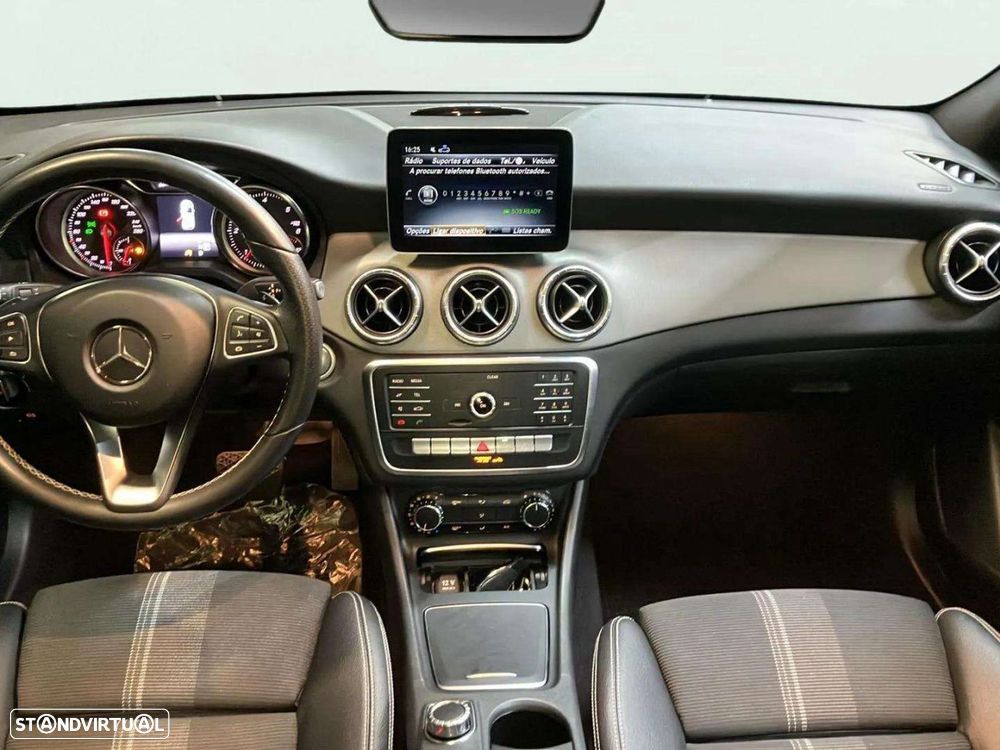 Mercedes-Benz CLA 180 d Shooting Brake Urban Aut. - 10