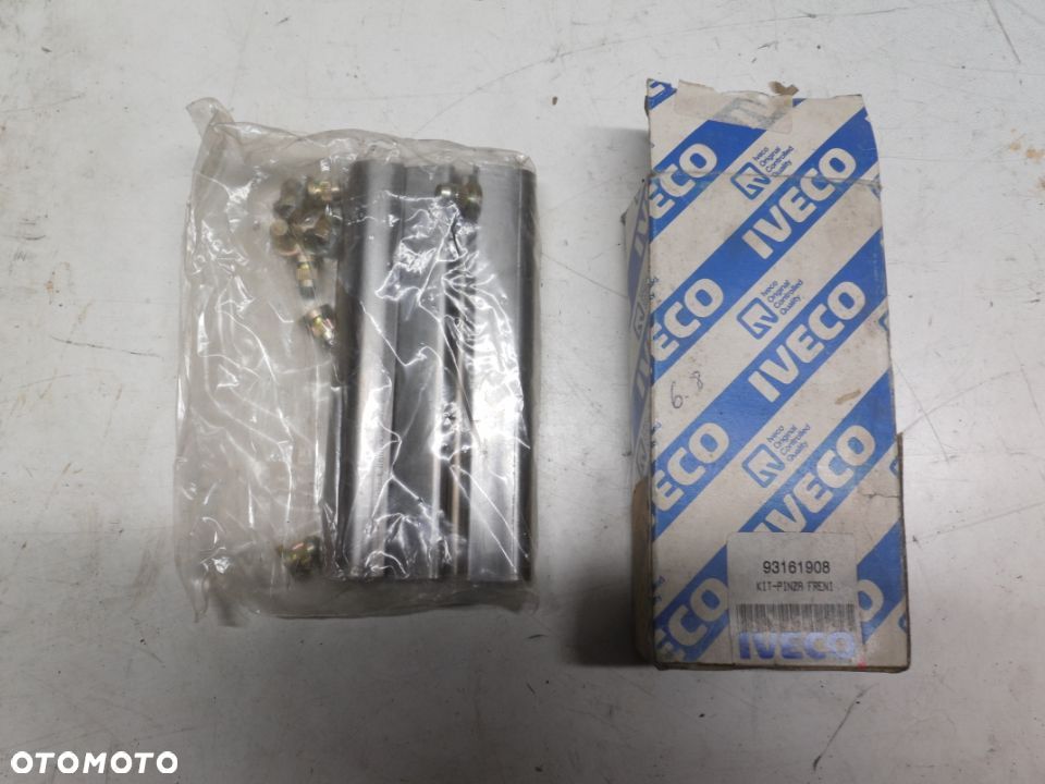 Zestaw naprawczy zacisku Iveco EuroCargo 93161908 - 1