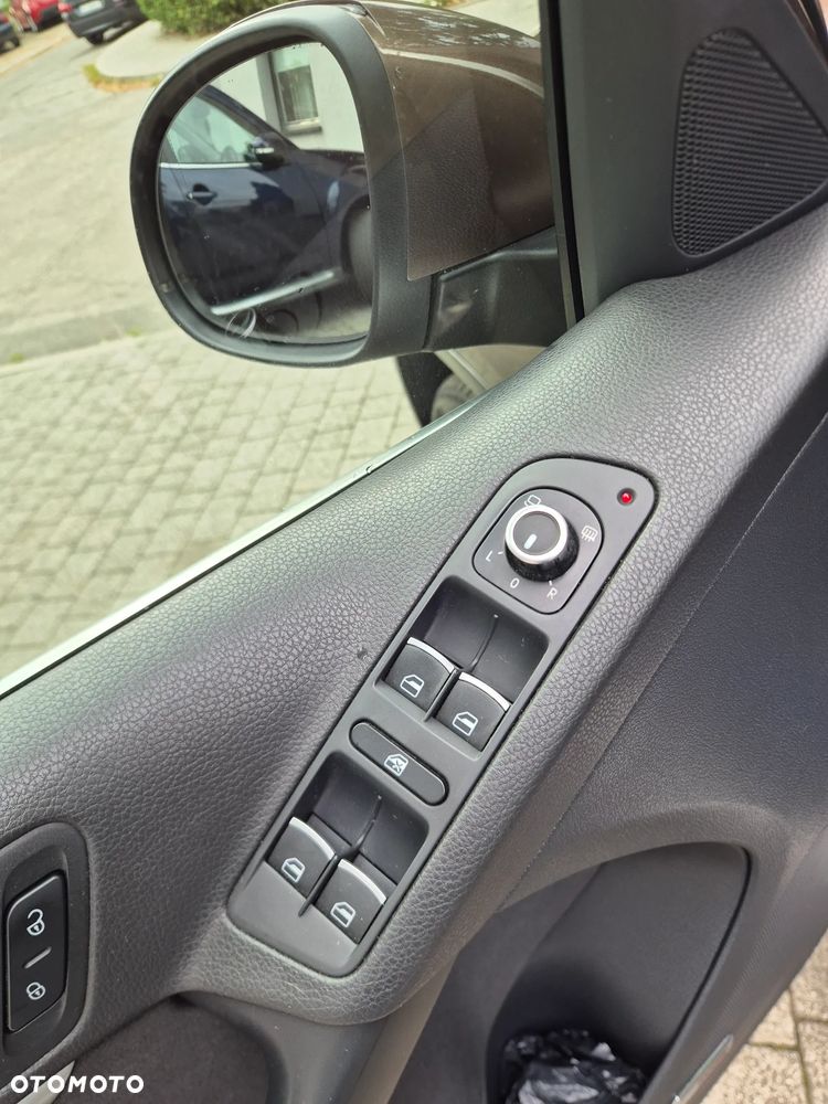 Volkswagen Tiguan 2.0 TDI DPF 4Motion Track & Avenue - 16
