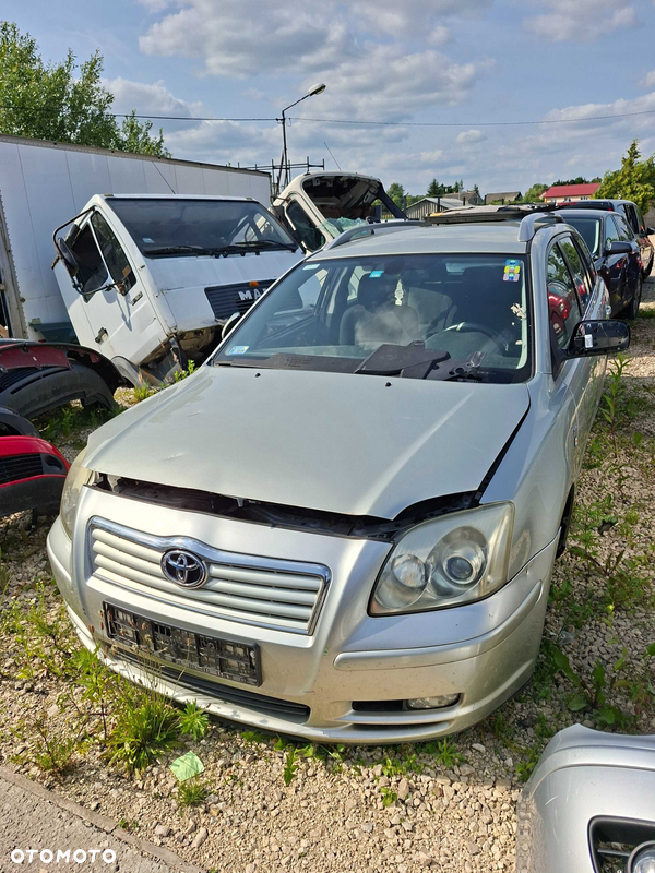 Toyota Avensis T25 na części