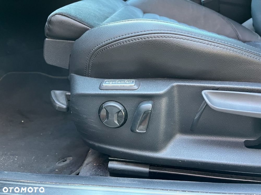 Volkswagen Passat - 27