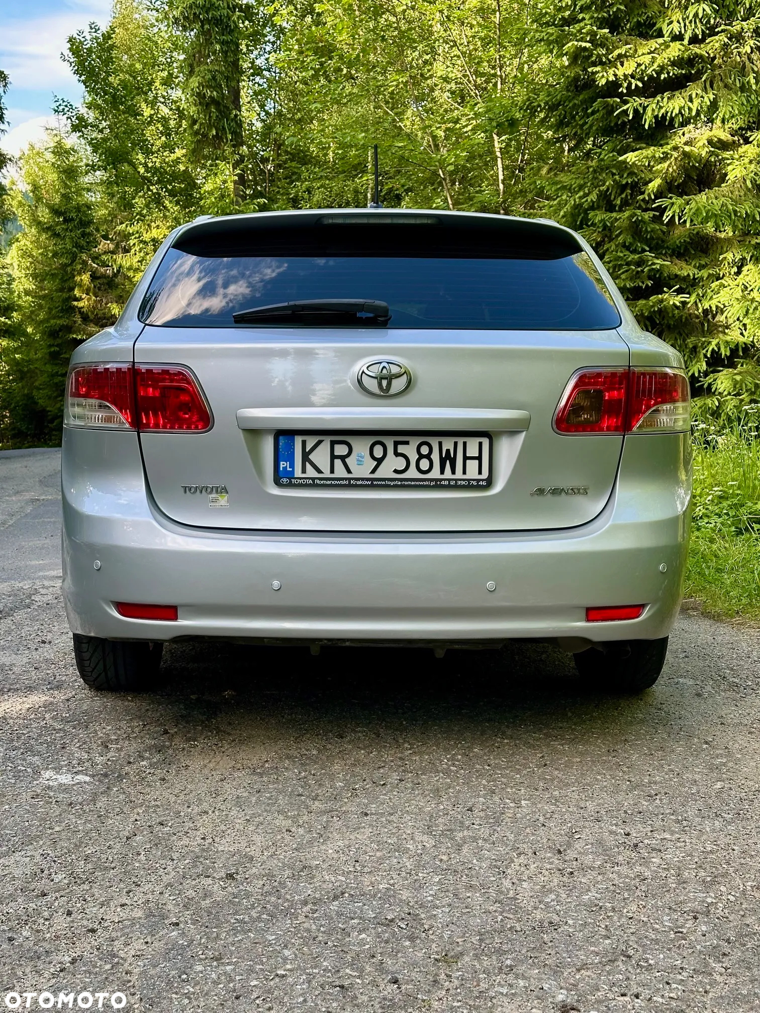 Toyota Avensis 2.0 D-4D Luna - 2