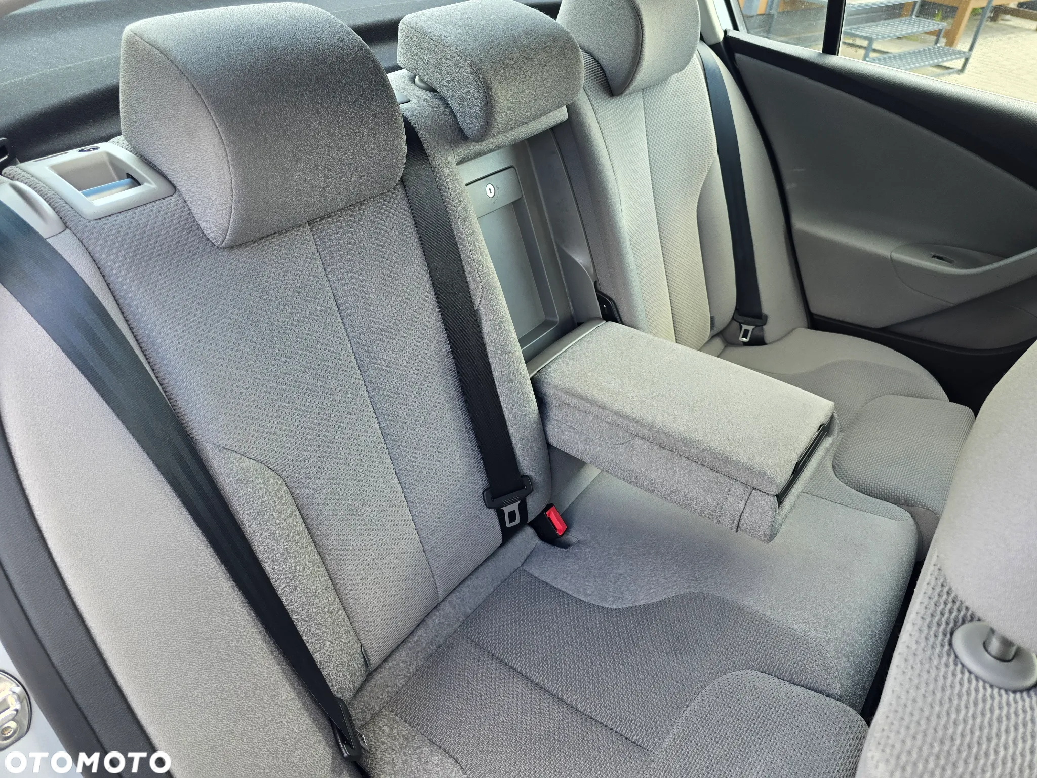 Volkswagen Passat - 14