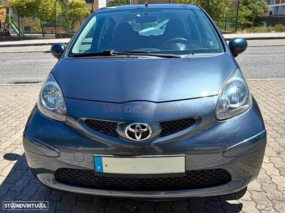 Toyota Aygo Cool - 2