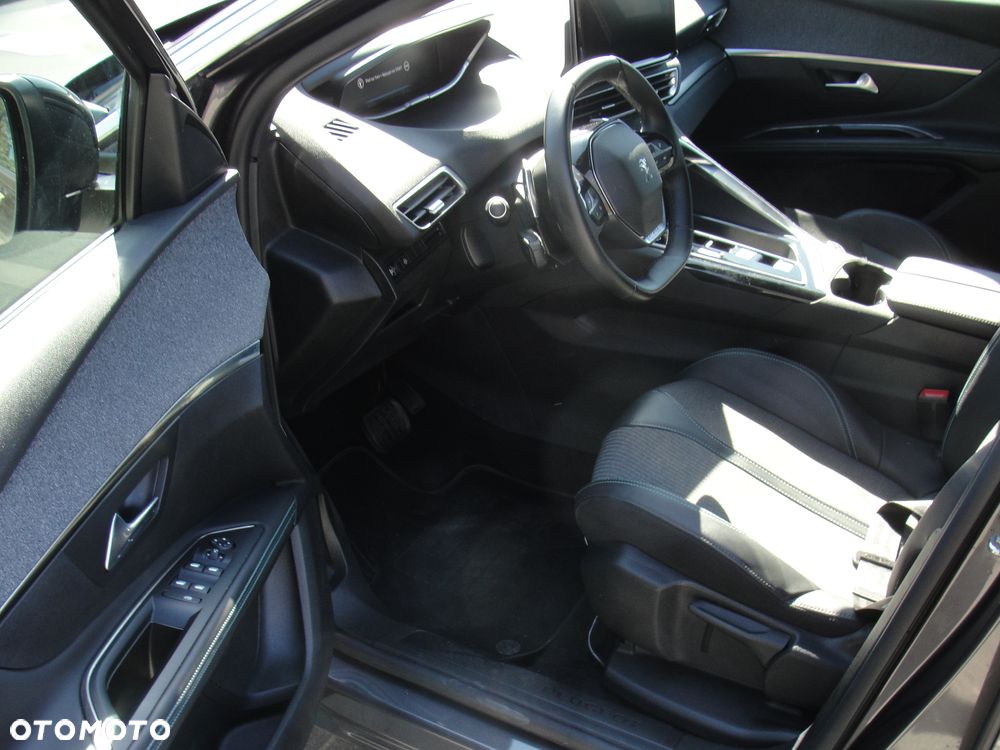 Peugeot 5008 1.2 PureTech Road Trip S&S EAT8 - 9