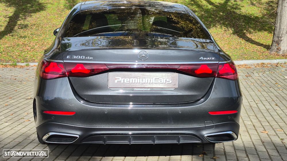 Mercedes-Benz E 300 T 9G-TRONIC AMG Line - 9