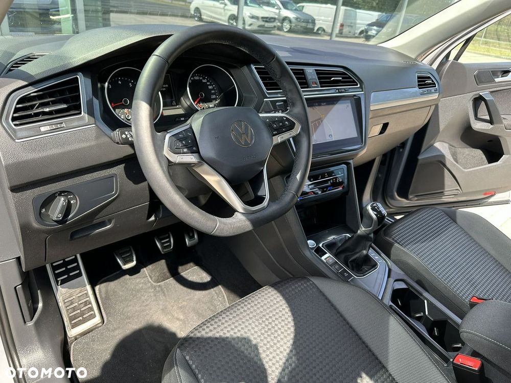 Volkswagen Tiguan 1.5 TSI OPF ACTIVE - 10