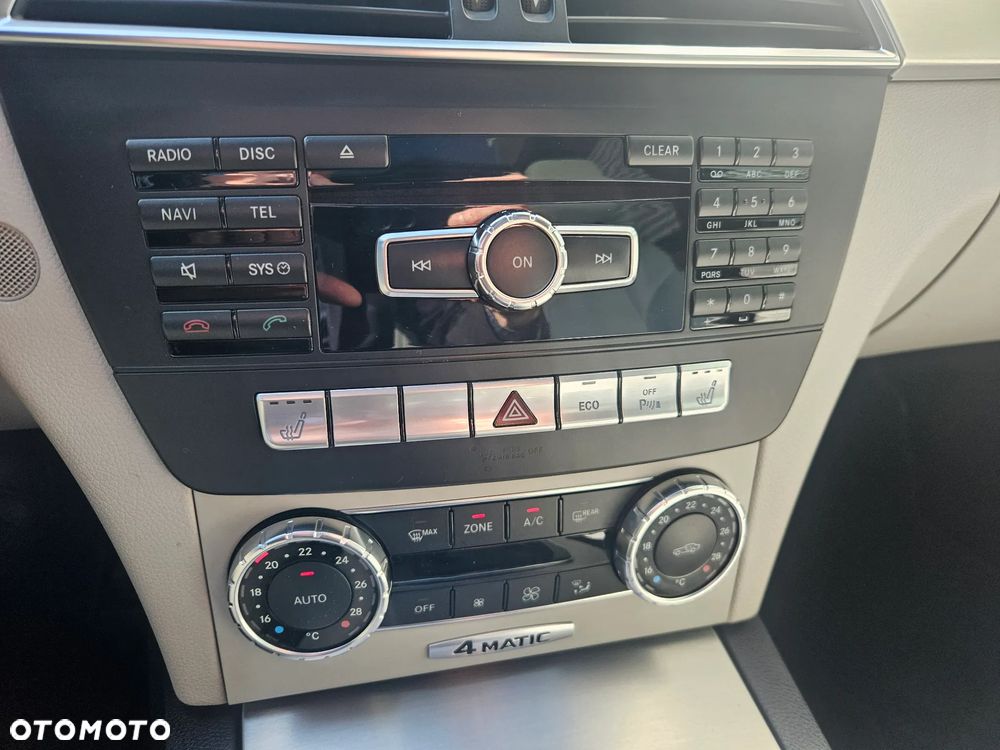 Mercedes-Benz Klasa C 250 CDI DPF 4Matic 7G-TRONIC BlueEFFICIENCY - 14