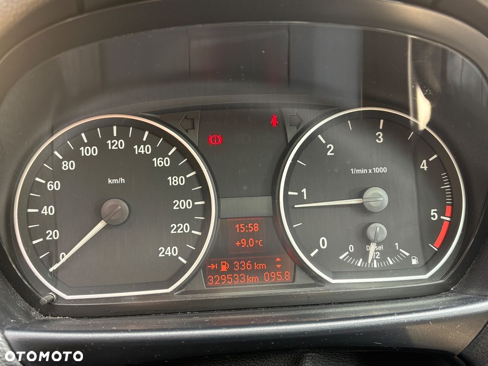 BMW Seria 1 116d DPF - 10