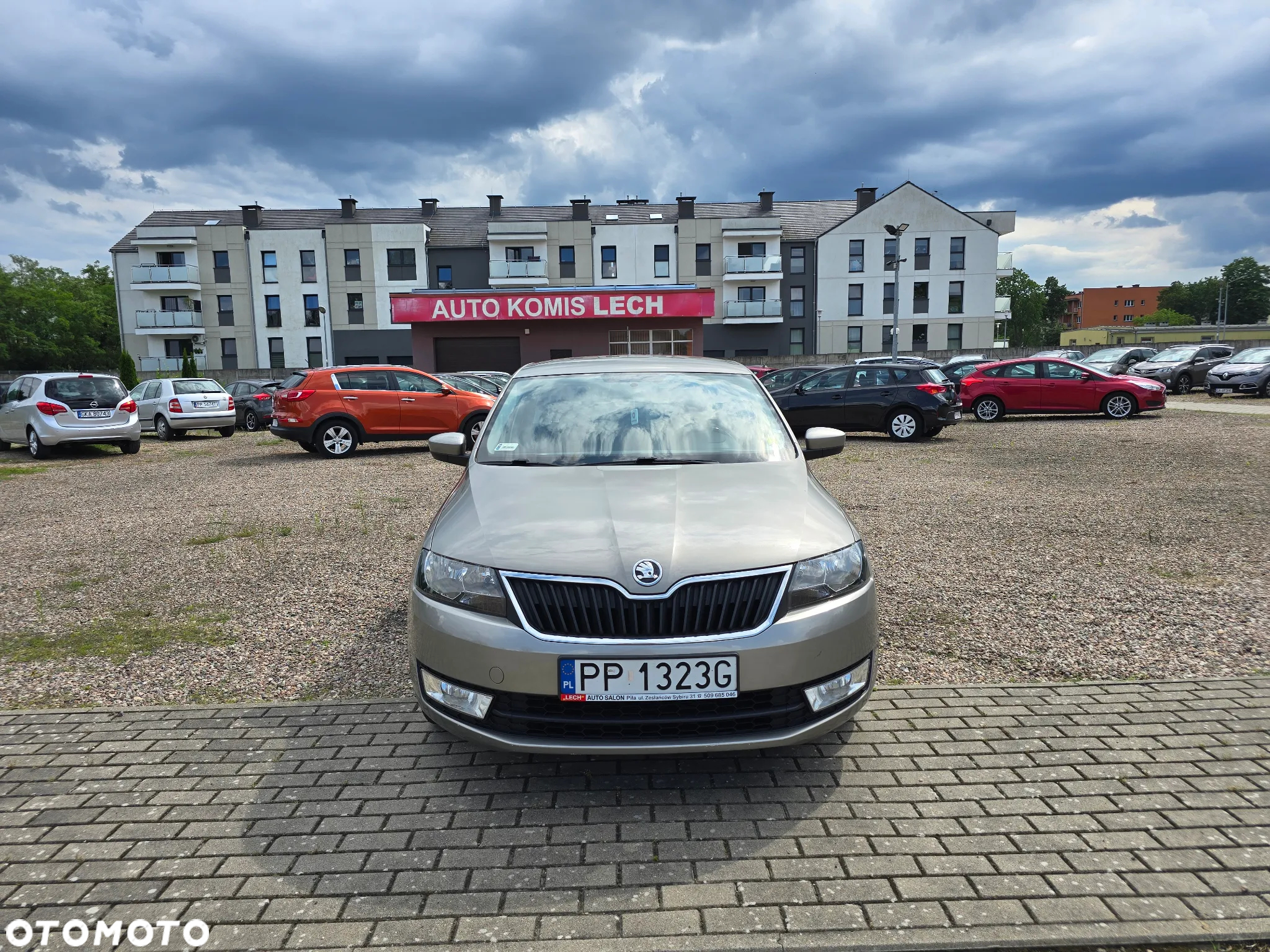 Skoda RAPID 1.2 TSI Ambition Max - 2