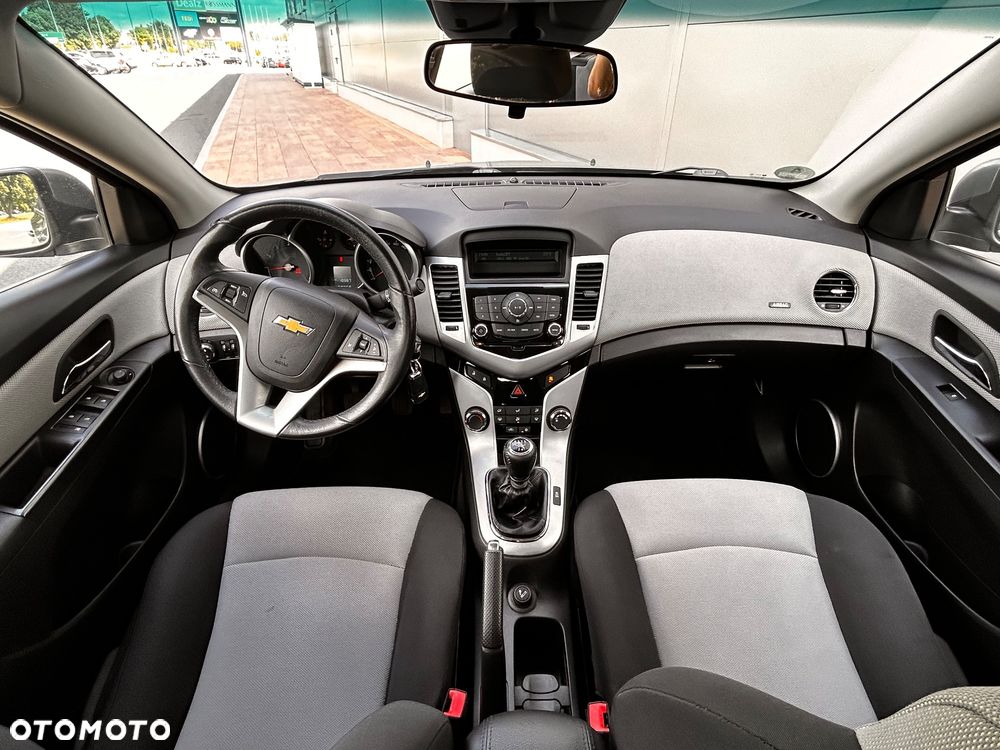 Chevrolet Cruze 1.8 LT - 7
