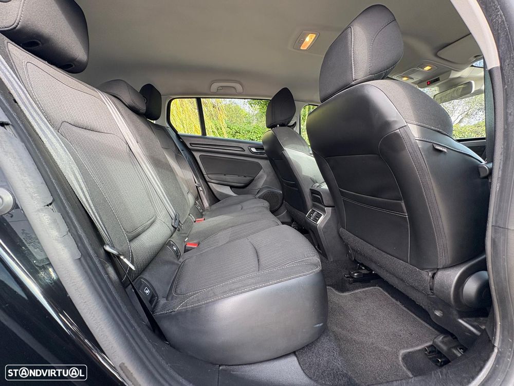 Renault Mégane Sport Tourer ENERGY dCi 110 BUSINESS - 11