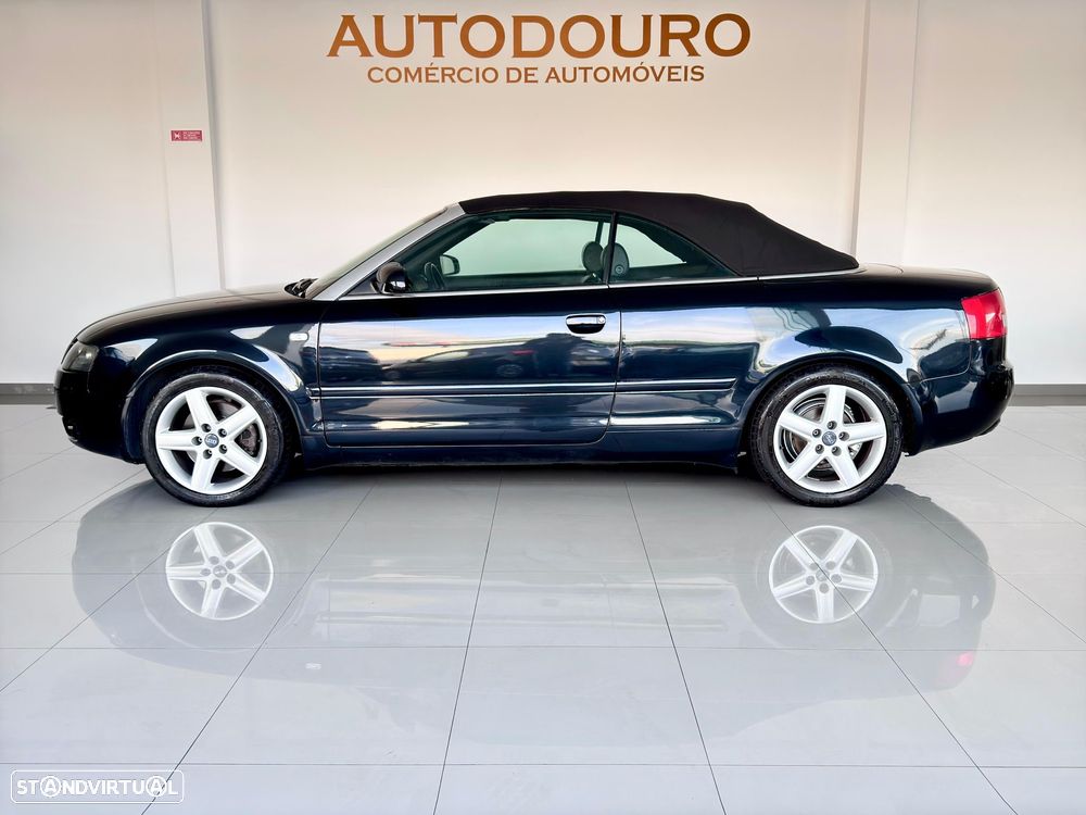 Audi A4 Cabrio 2.5 TDi Multit. Exc. - 9