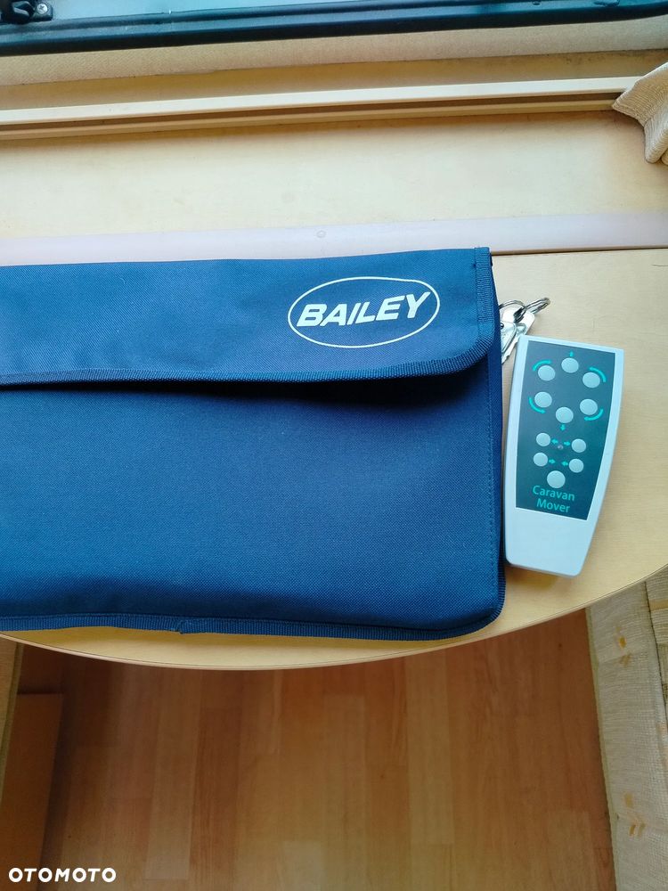 Bailey Pageant Bordoux - 34