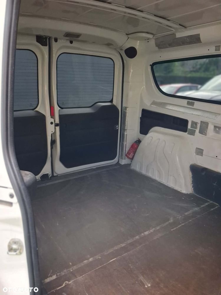 Fiat Doblo 1.3 Multijet 16V Active - 12