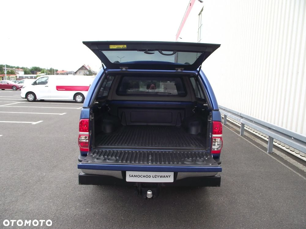 Toyota Hilux 3.0 D-4D Invincible - 35
