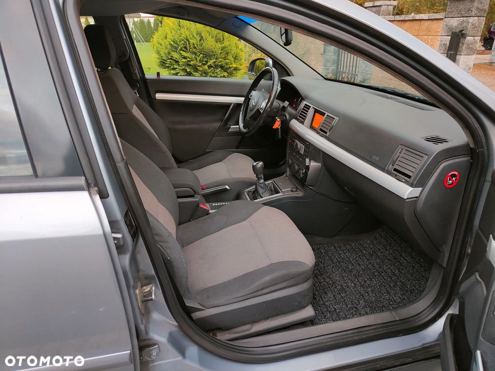 Opel Vectra 1.9 CDTI - 21