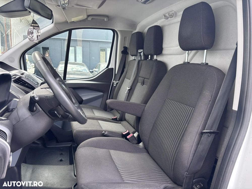 Ford Transit Custom - 23