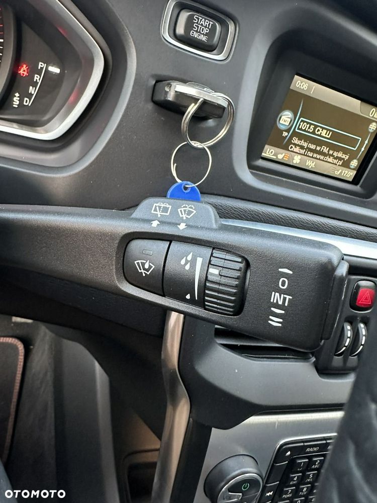 Volvo V40 - 18