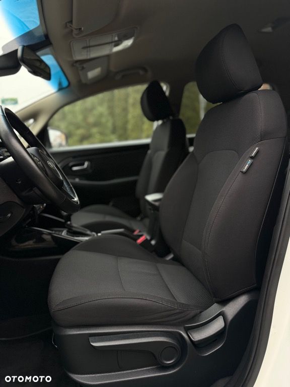 Kia Carens 1.7 CRDi 141 ISG Dream-Team Edition - 28