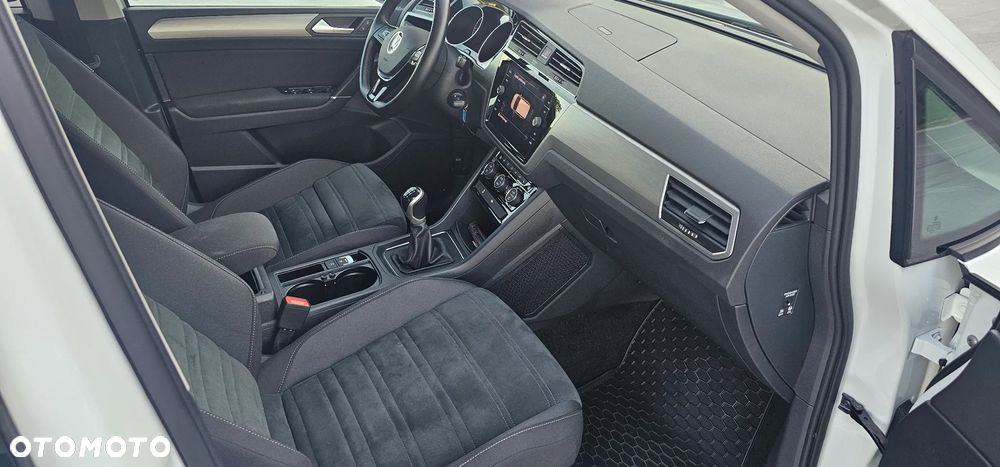 Volkswagen Touran 2.0 TDI BMT SCR Comfortline - 8