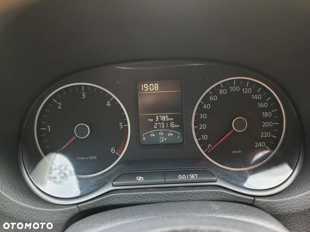 Volkswagen Polo 1.6 TDI DPF Highline - 5