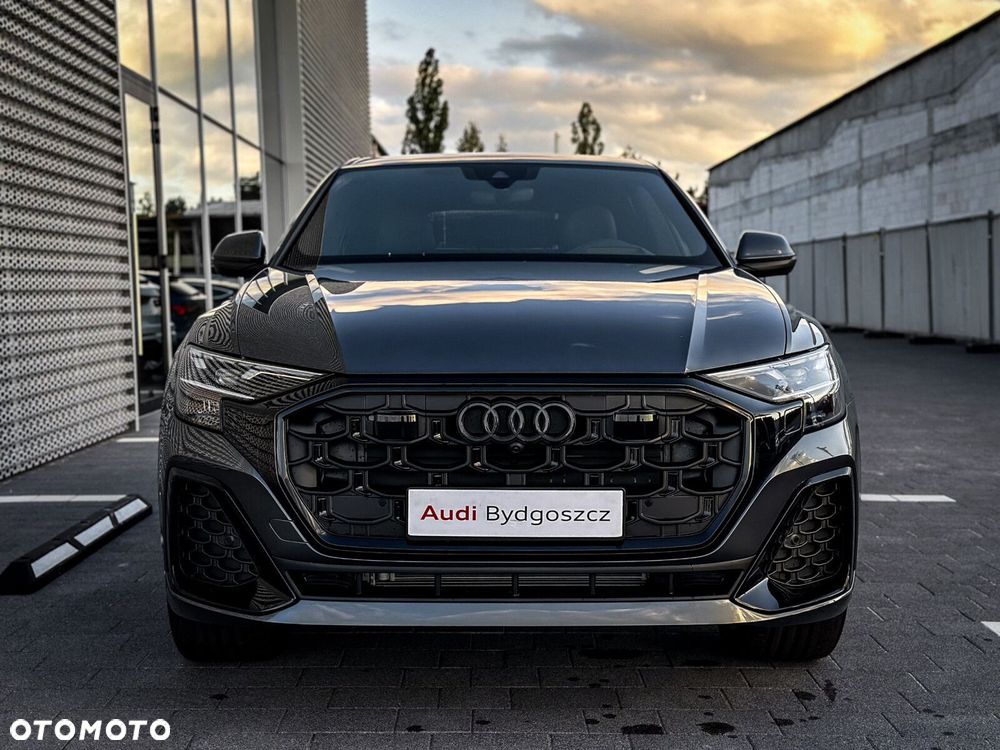 Audi Q8 - 10
