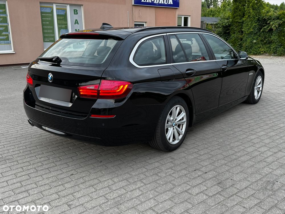 BMW Seria 5 520d Touring - 3