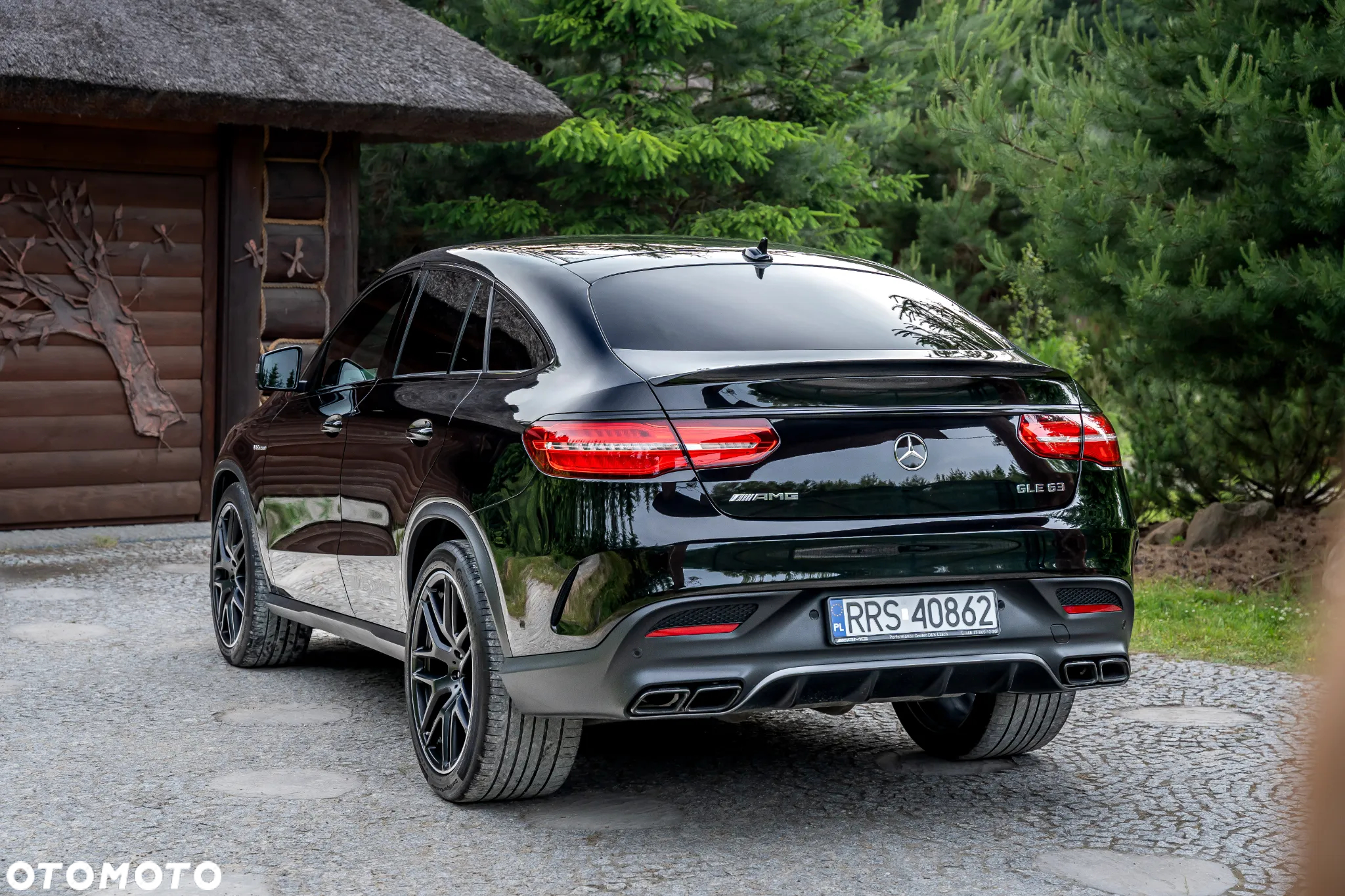 Mercedes-Benz GLE AMG Coupe 63 4-Matic - 11