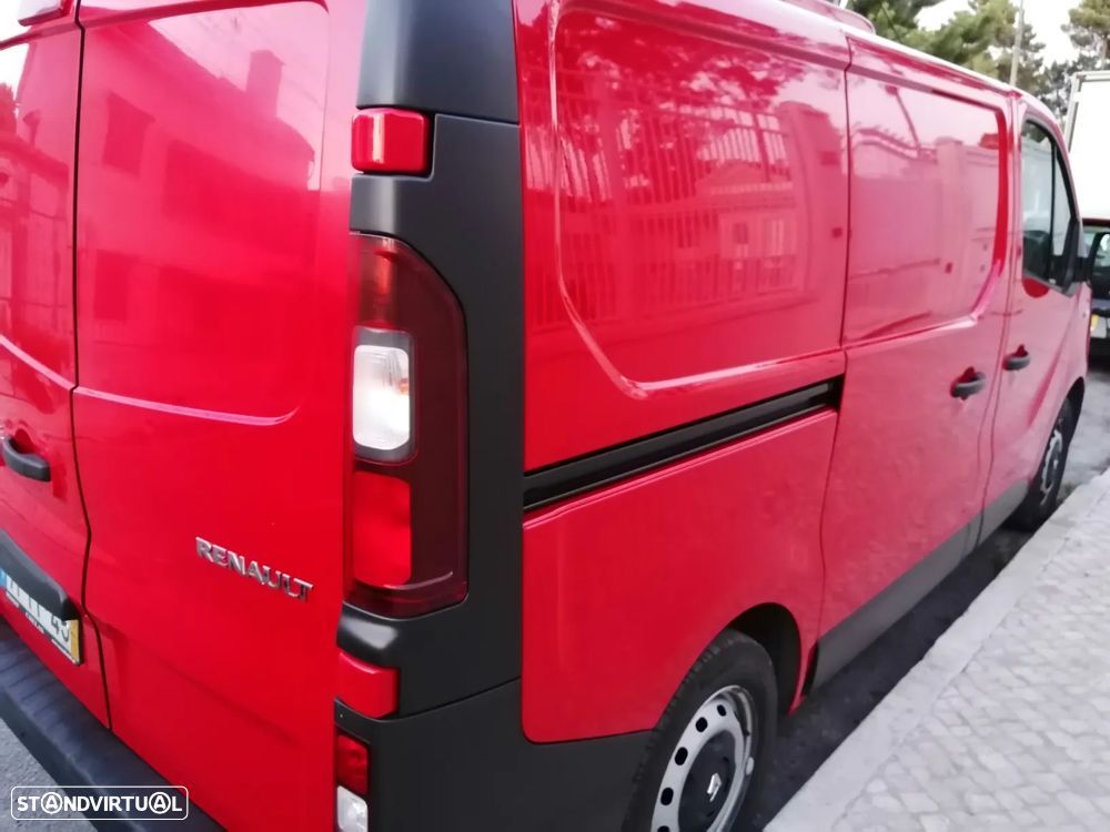 Renault Trafic III Combi - 13