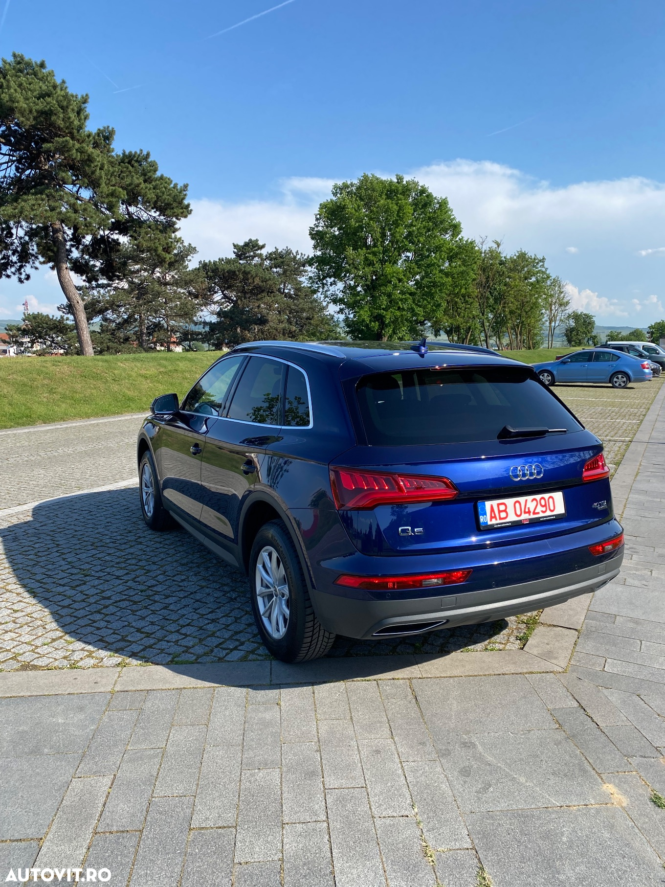 Audi Q5 2.0 40 TDI quattro S tronic Design - 3