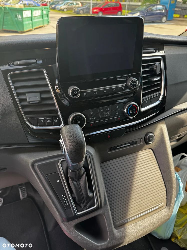Ford Tourneo Custom 320 L1H1 VA Autm Titanium X - 13