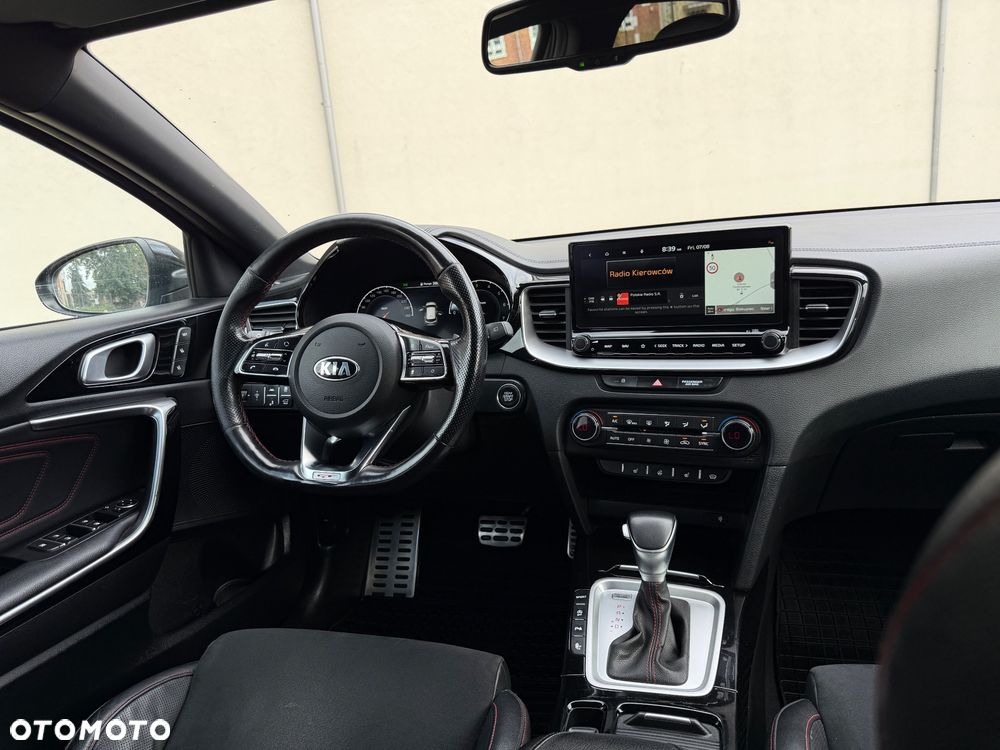 Kia ProCeed - 23