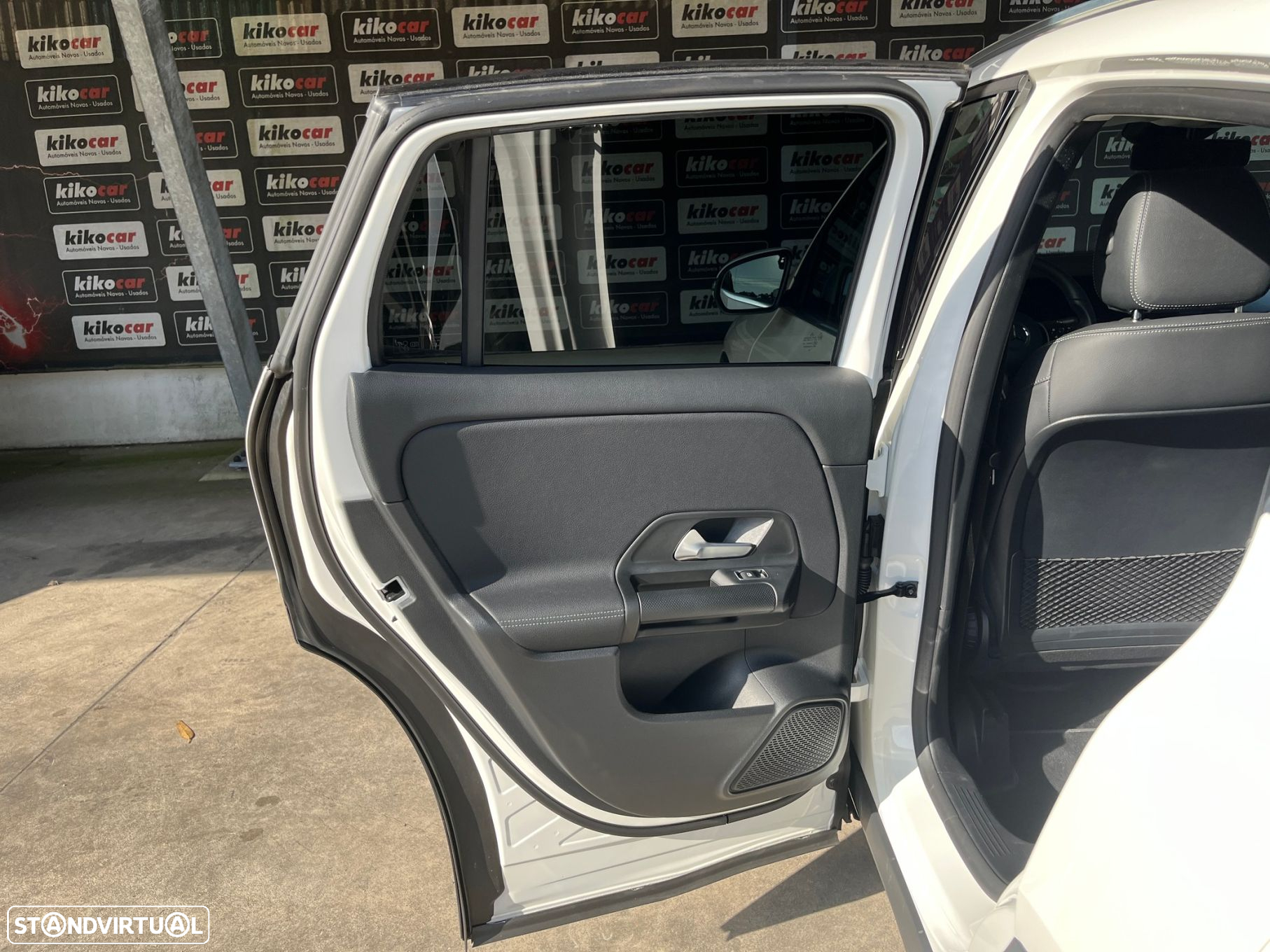 Mercedes-Benz GLA 250 e Style - 47