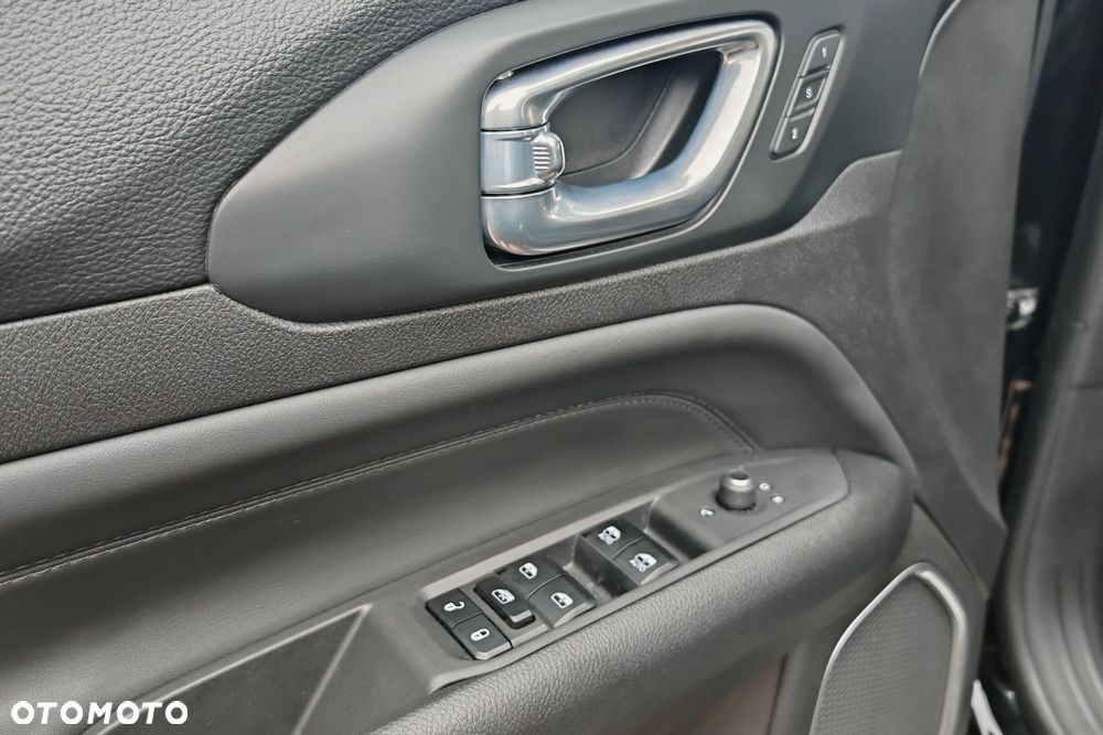 Jeep Compass 1.3 T4 PHEV 4xe Summit S&S - 17