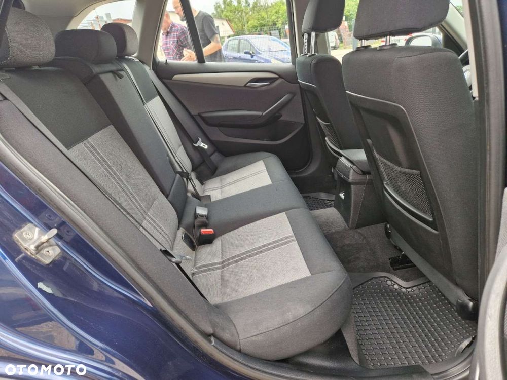 BMW X1 sDrive18i Sport Line - 16