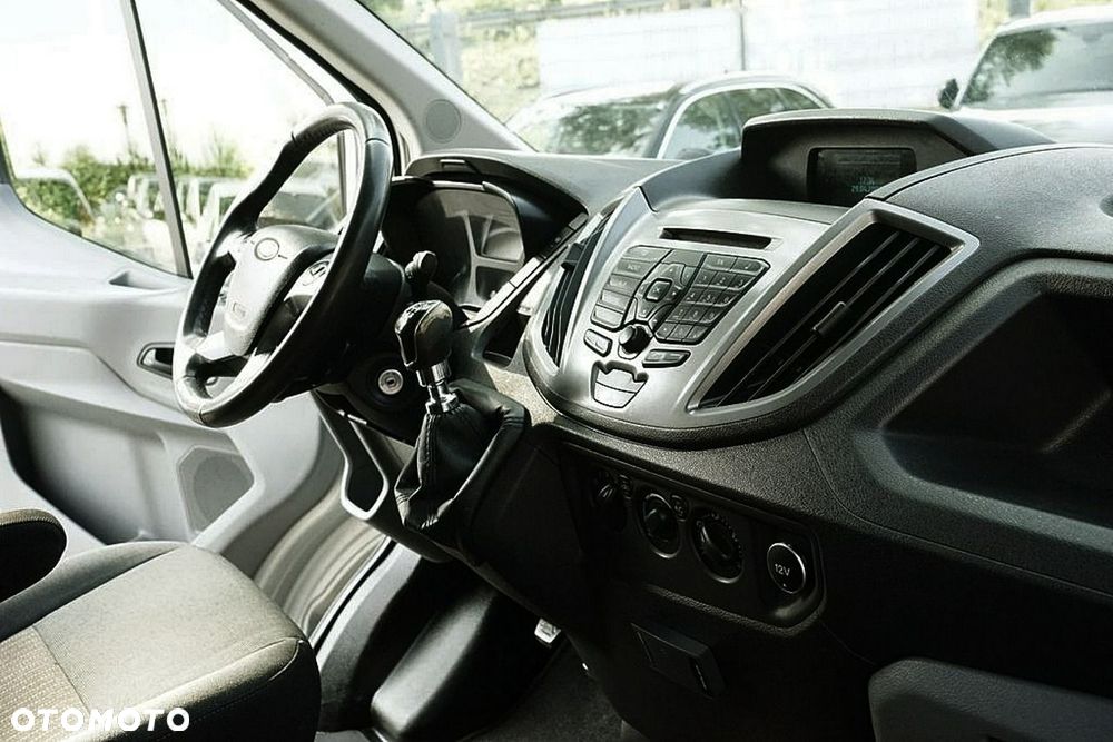 Ford Transit - 20