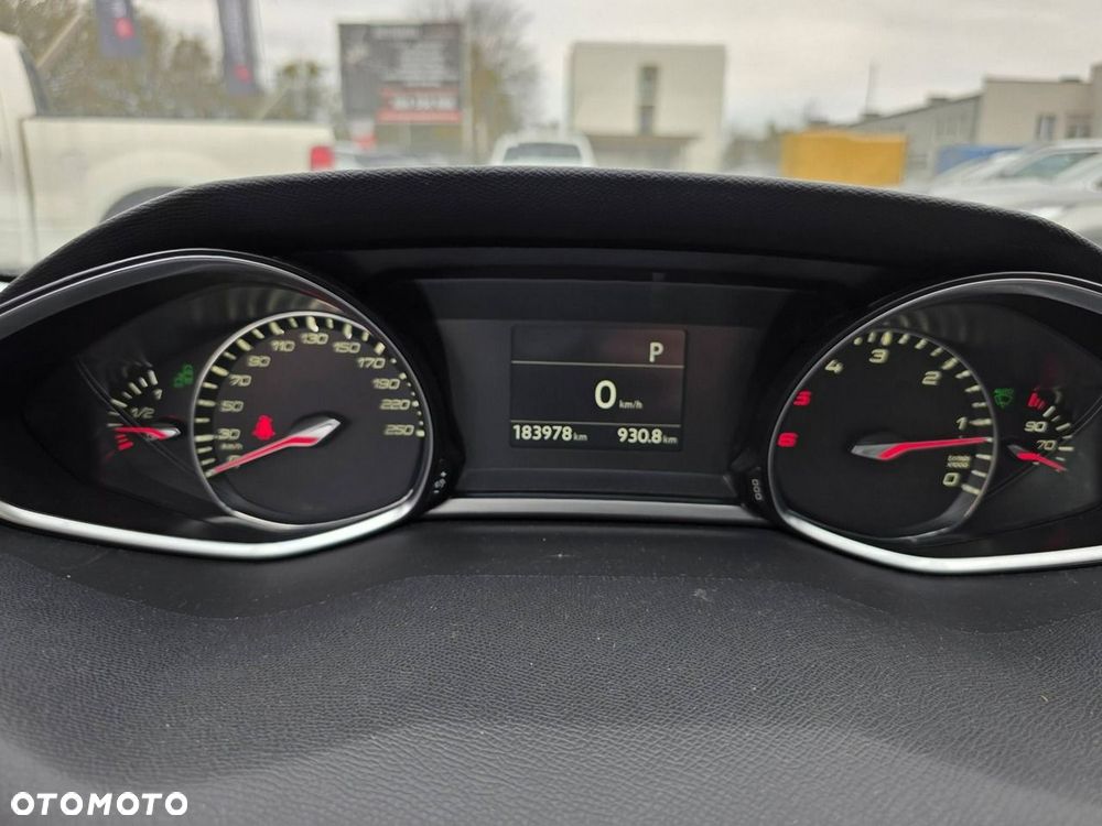 Peugeot 308 BlueHDi 120 EAT6 Stop & Start Active Business-Paket - 11