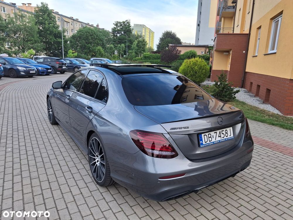 Mercedes-Benz Klasa E - 12